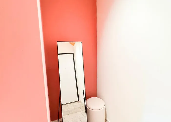 Apartment Boulevard *